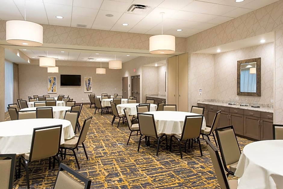 Hampton Inn & Suites Grand Rapids Downtown