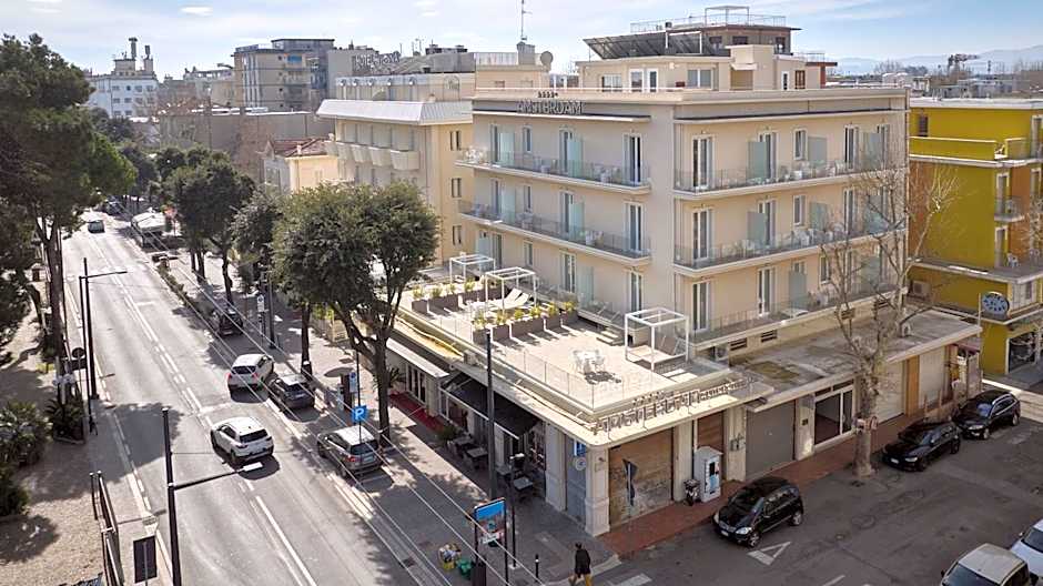 Amsterdam Suite Hotel & SPA
