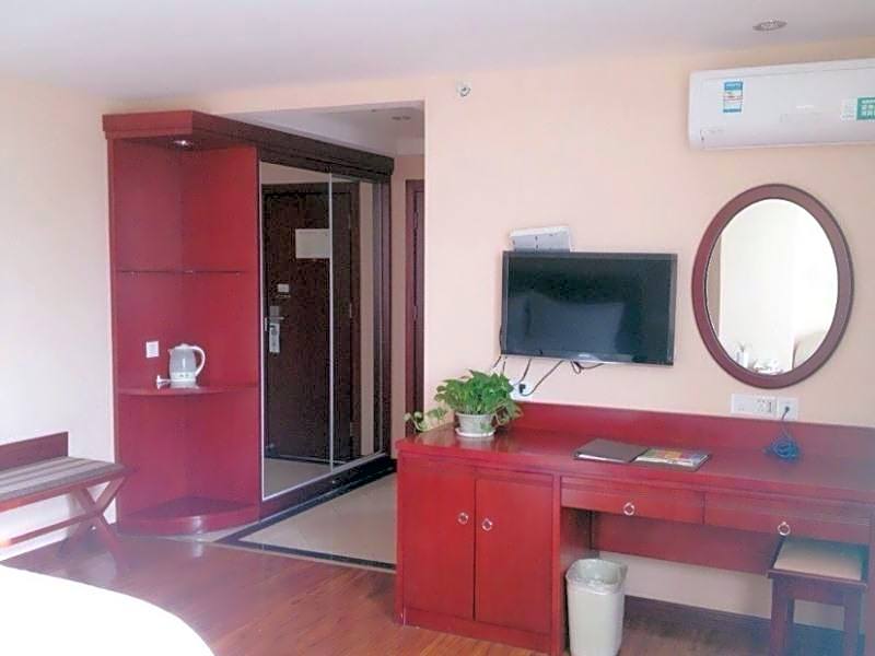 GreenTree Inn Chuzhou Wandong International Car City Express Hotel