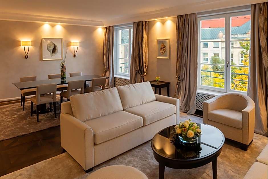 Hotel Bayerischer Hof - The Leading Hotels of the World