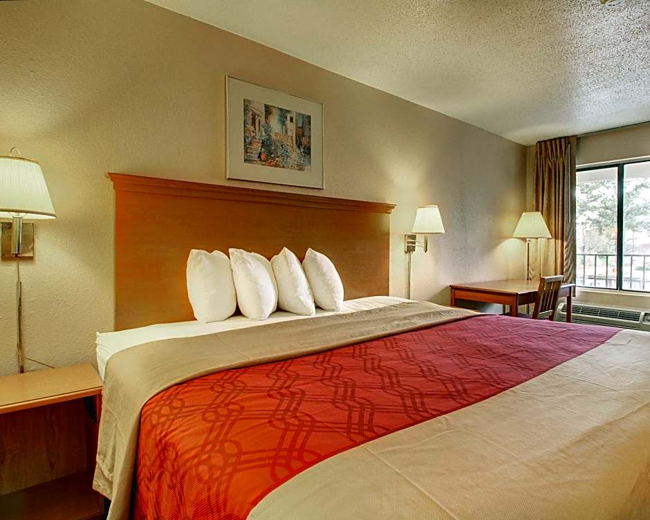Econo Lodge North Suburbs