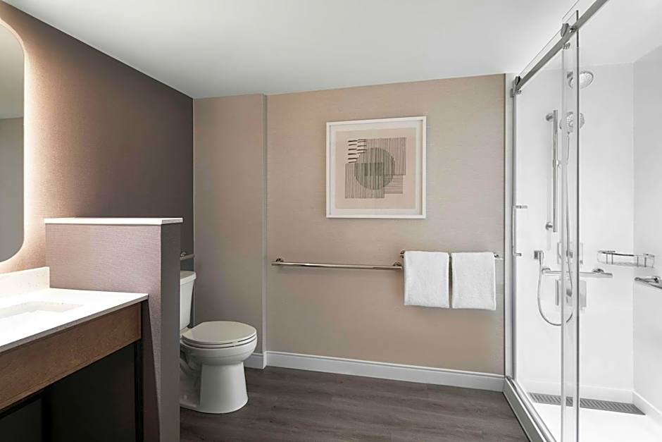 Courtyard by Marriott Montreal Airport