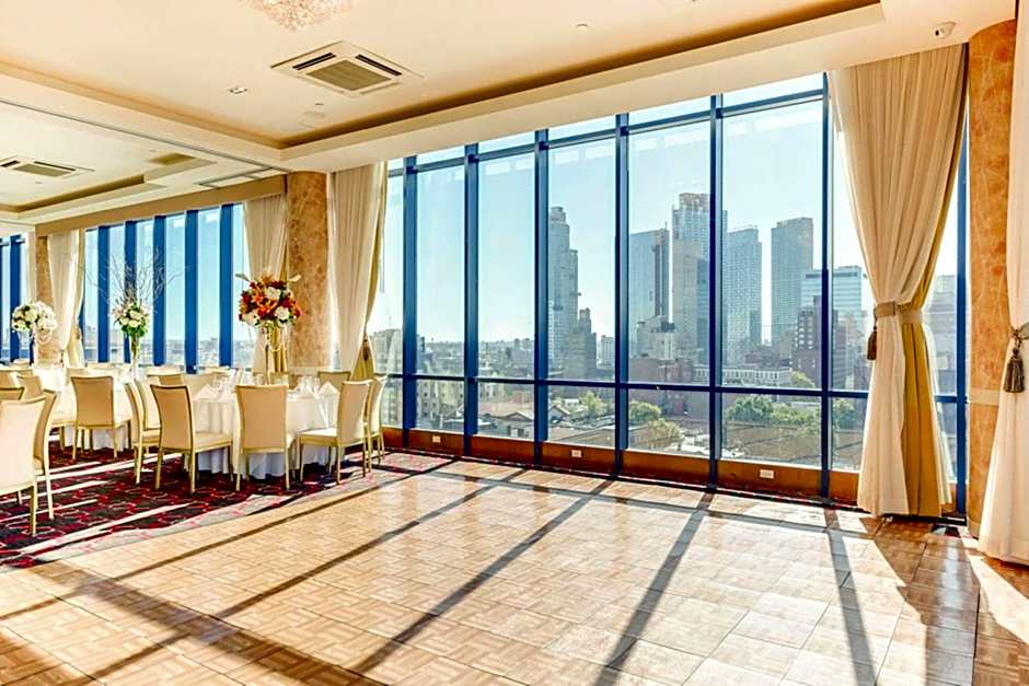 Vista LIC Hotel - Best Western Premier Collection