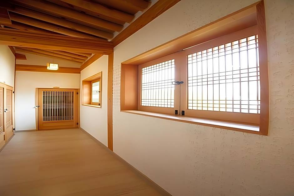 Nabijam Hanok Hotel