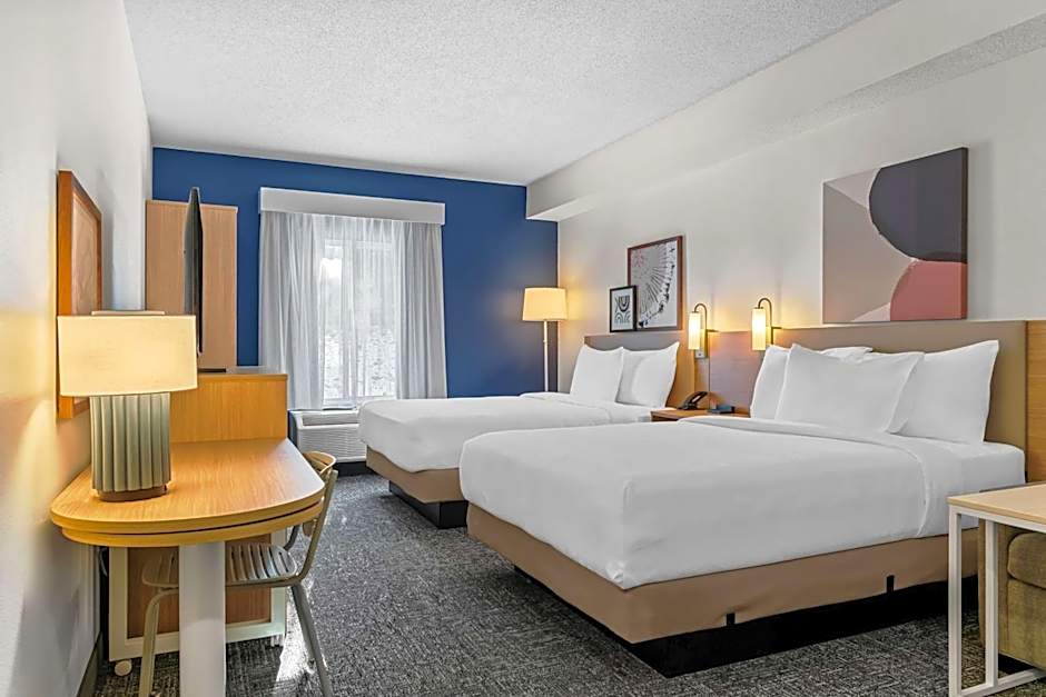 Spark by Hilton Hershey Near the Park