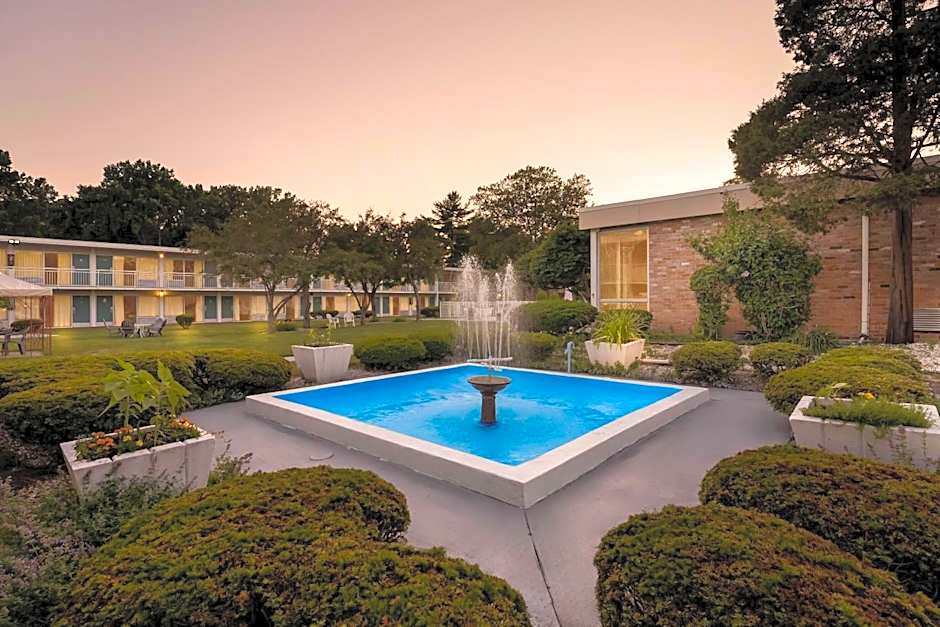 Howard Johnson by Wyndham Albany