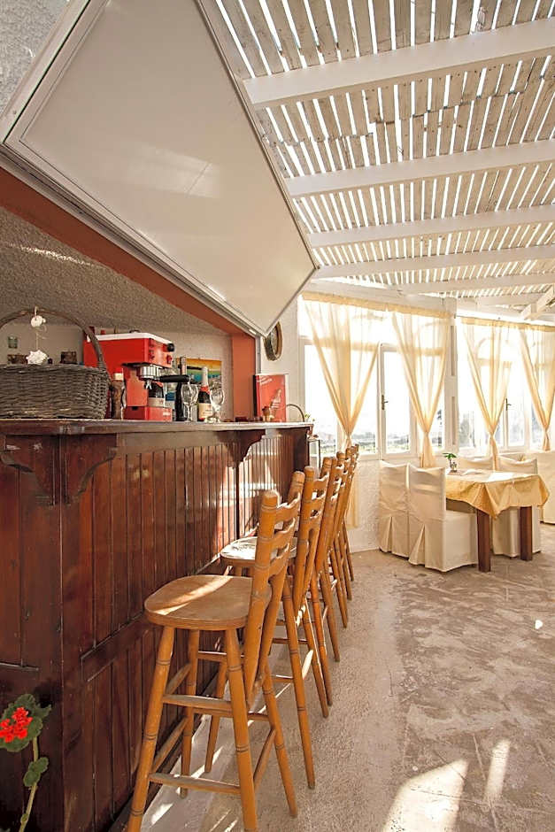 Villa Iliovasilema Santorini