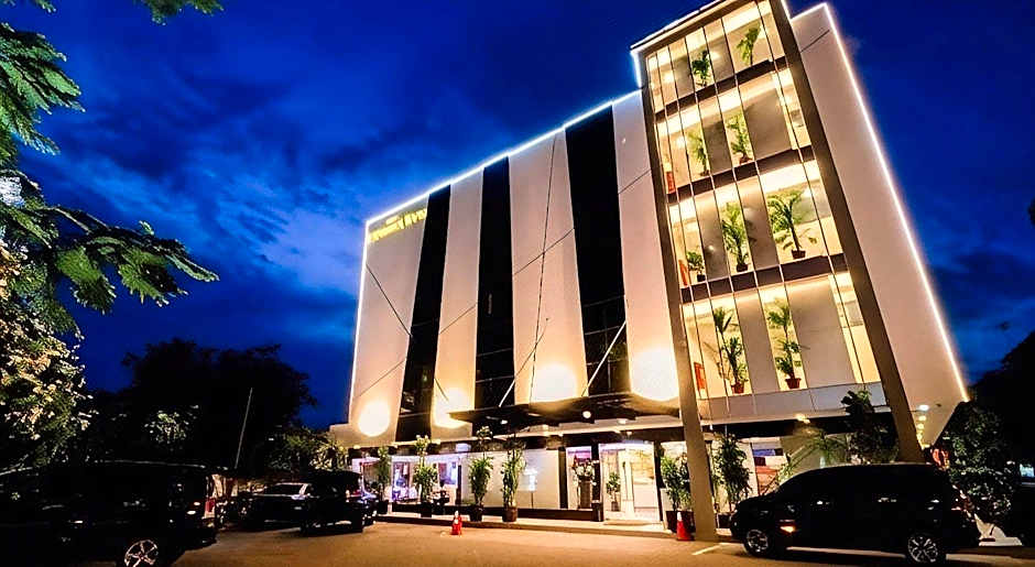 Lovina Inn Hotel Batam