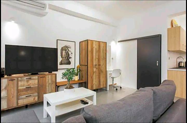 Fashionable Base in Central Athens in the Old Tailor Factory