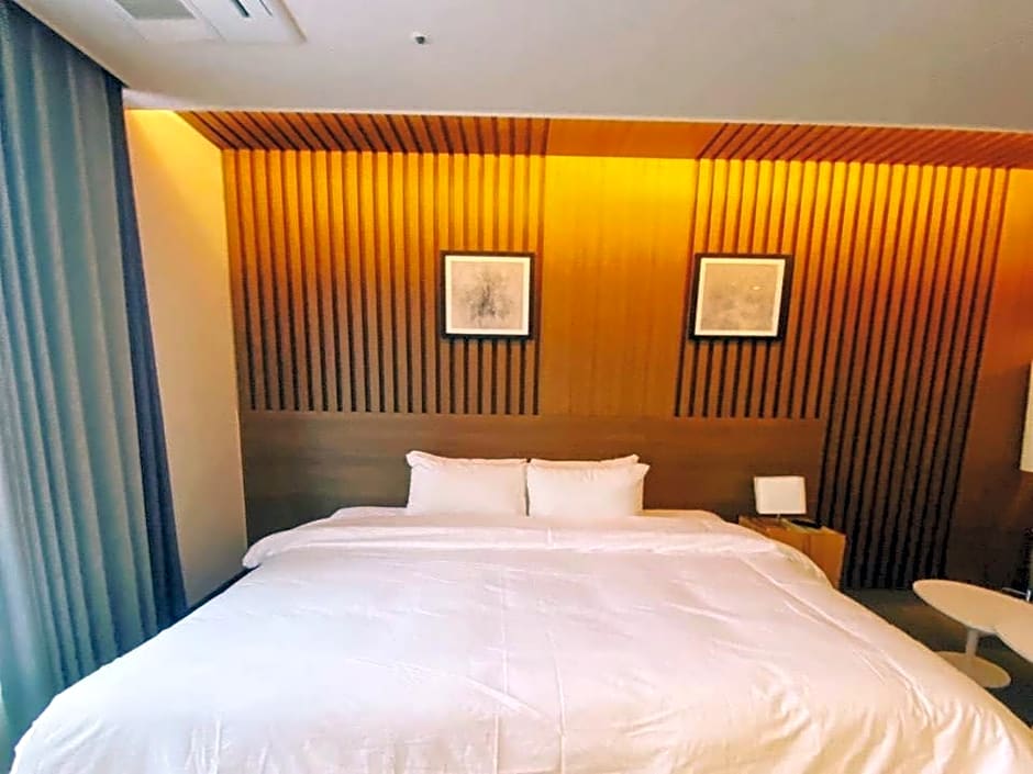 Osong H Hotel Sejong City