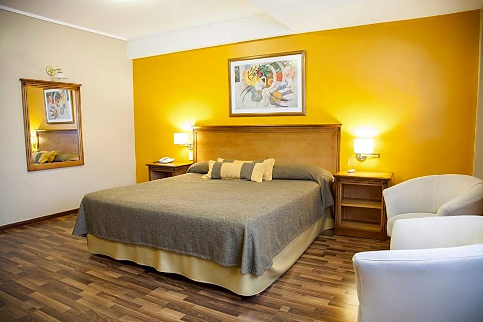 Tritone Hotel