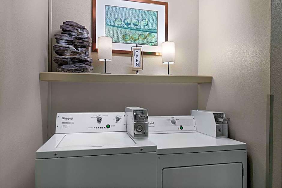 Travelodge by Wyndham Perry GA
