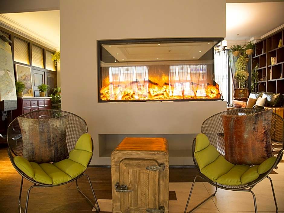 James Joyce Coffetel Xian Big Goose Pagoda Tang Paradise Branch