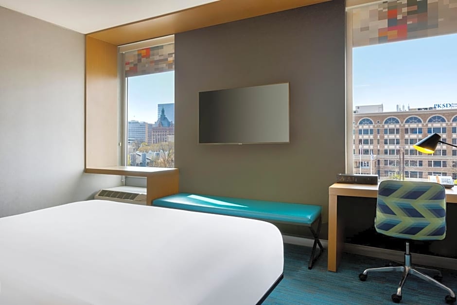 aloft Hotel Milwaukee Downtown