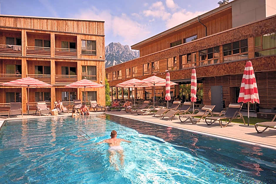 Tirol Lodge