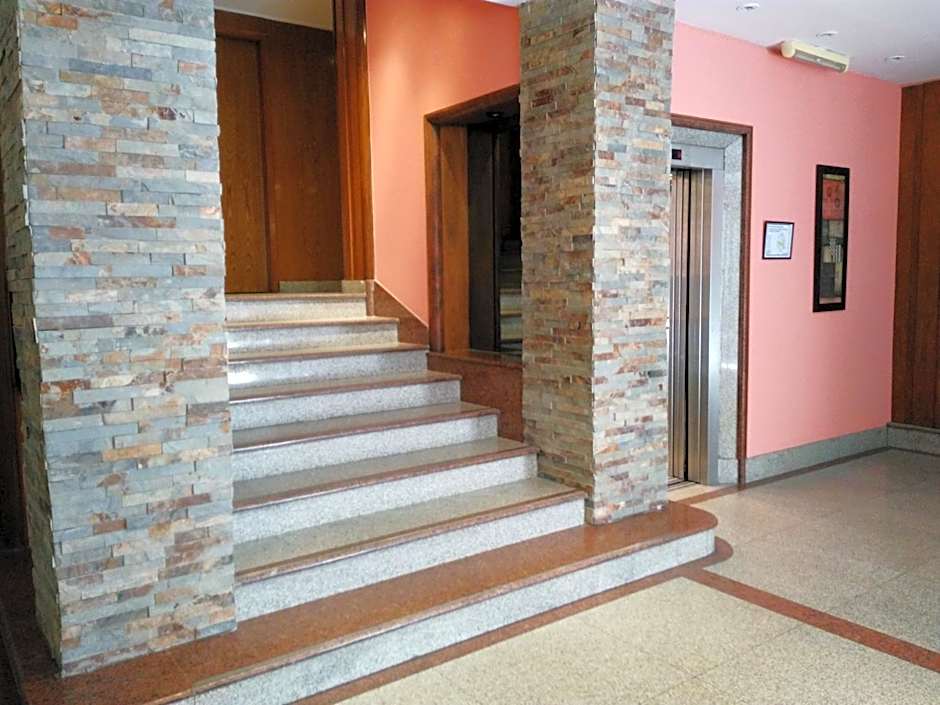 Tritone Hotel