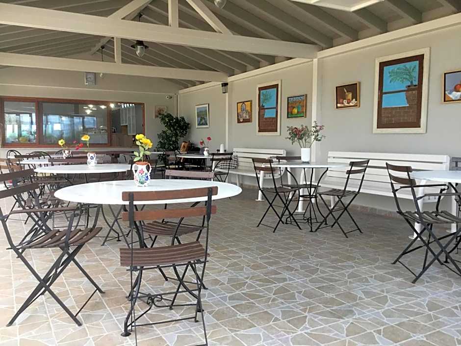 Ariadnes Holiday Accommodation