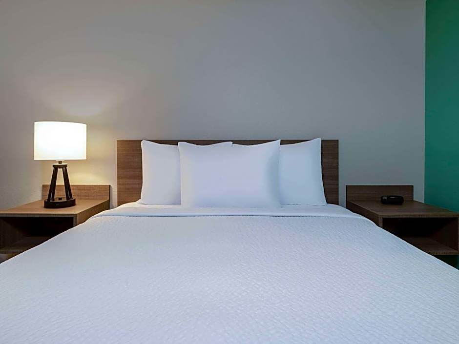 ECHO Suites Extended Stay by Wyndham Spartanburg