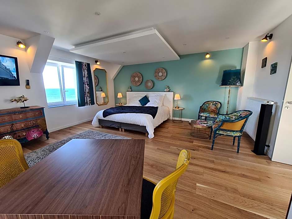 Suite, Sea View — 6 fotoğraftan 1. fotoğraf