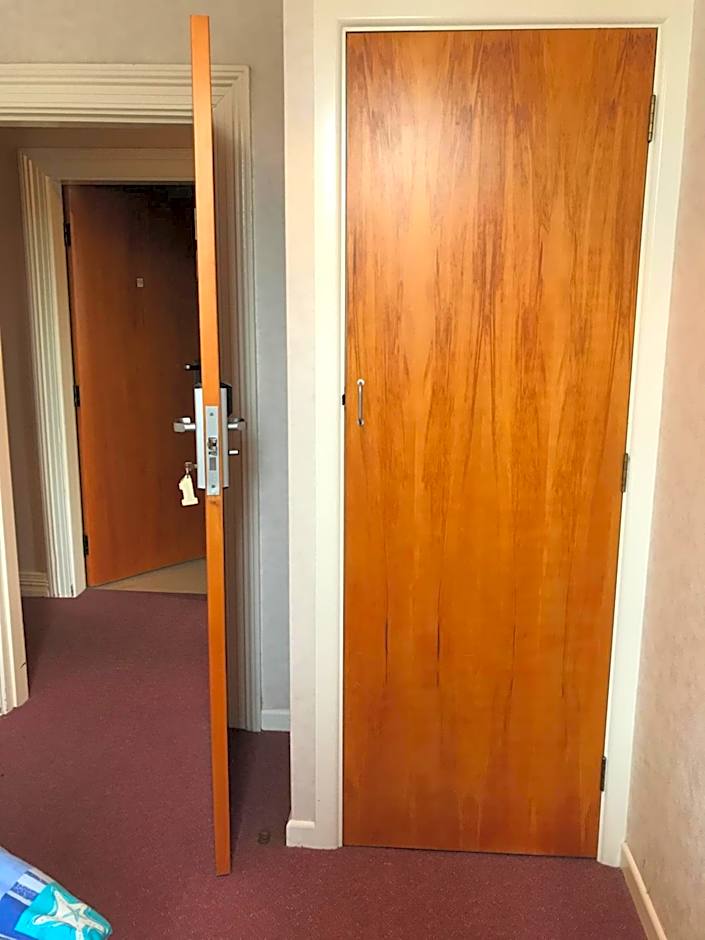 Criterion Club Hotel