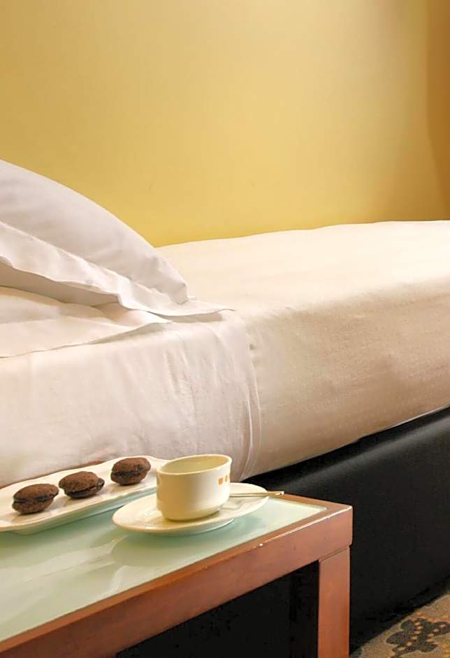 Una Hotel Mediterraneo