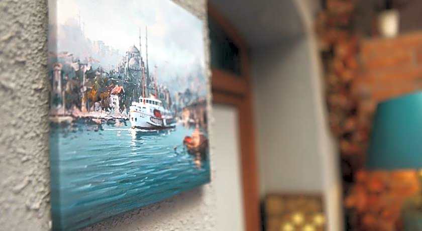 Tom Square Boutique Hotel