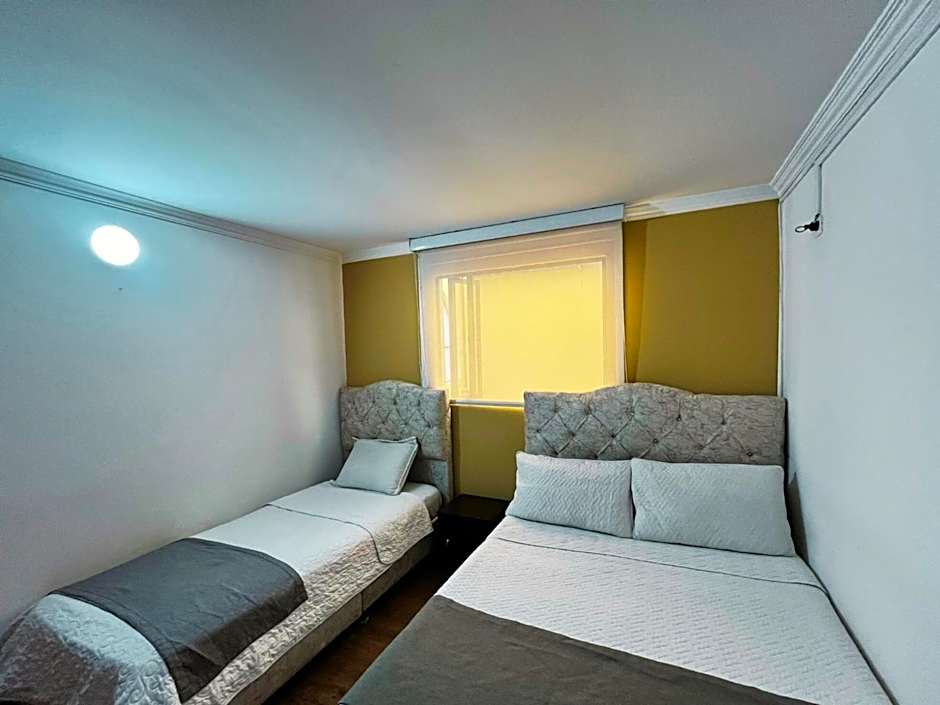 Ayenda 1032 Titas House