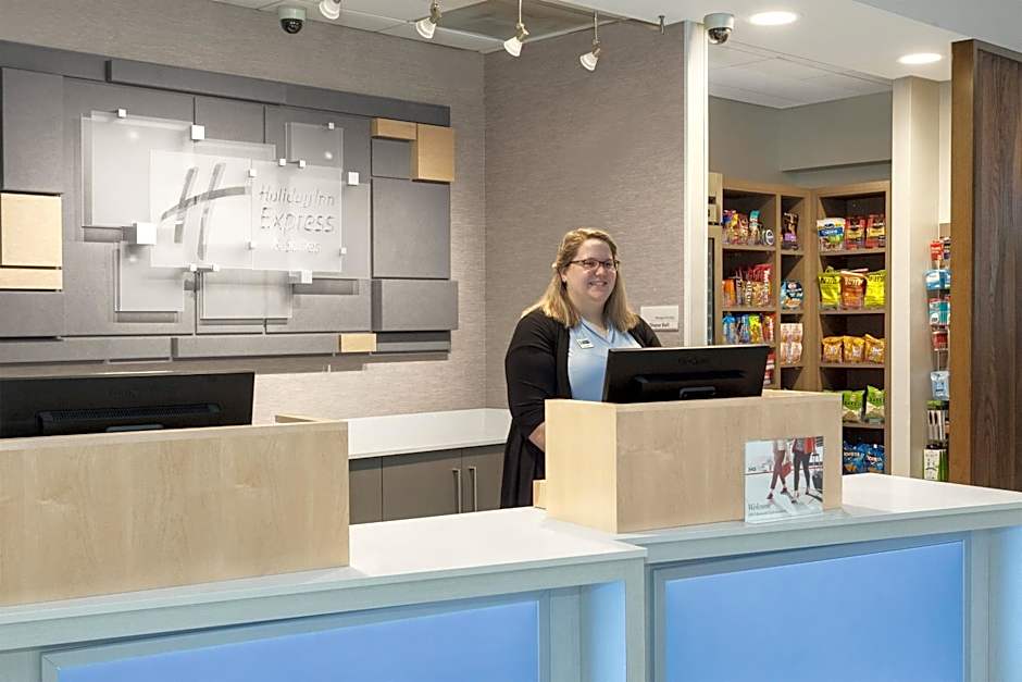 Holiday Inn Express & Suites South Portland By IHG