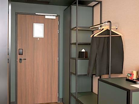 Classic room, Seine River view - 2 single beds