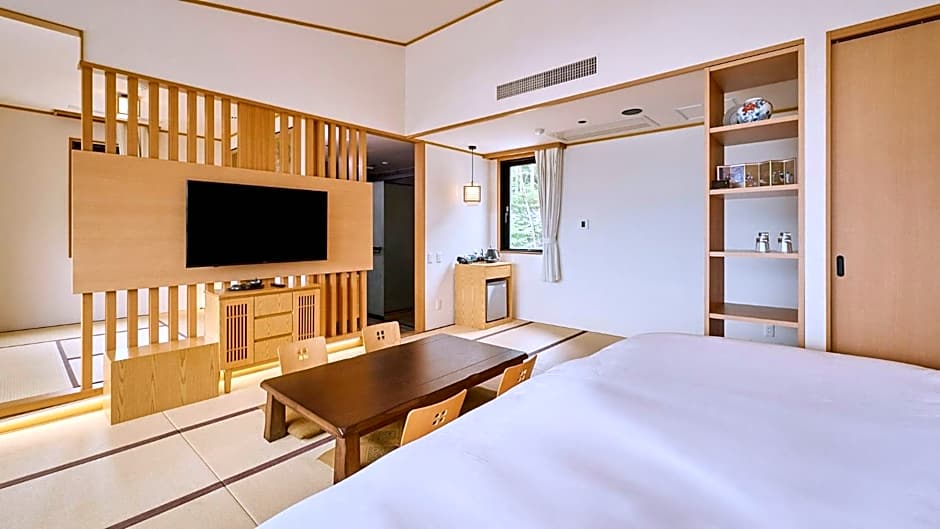 Kumonoue Fuji Hotel Deluxe room - Mt Fuji view with open-air bath
