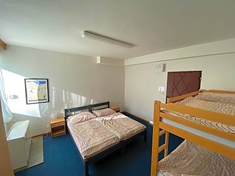 Quadruple Room with Bathroom