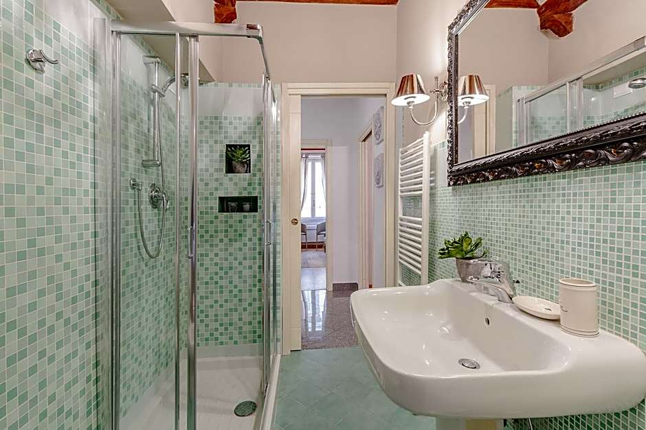 Casa Arias in Lucca With 2 Bedrooms and 1 Bathrooms