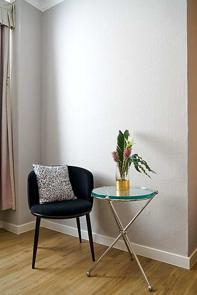 Hotel Monopol - Central Station