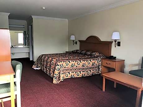 King Room - Non-Smoking