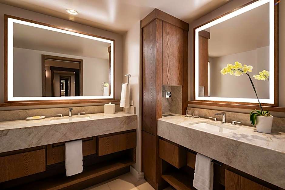 Mauna Kea Beach Hotel, Autograph Collection by Marriott