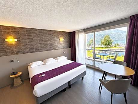 Privilege Room with Lake View and Spa Access