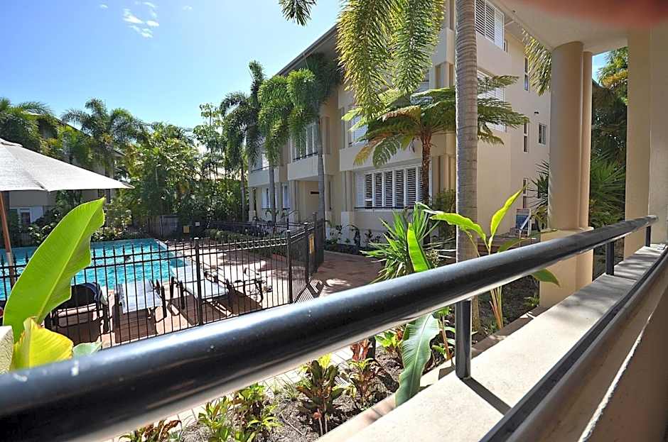 Cayman Villas Port Douglas