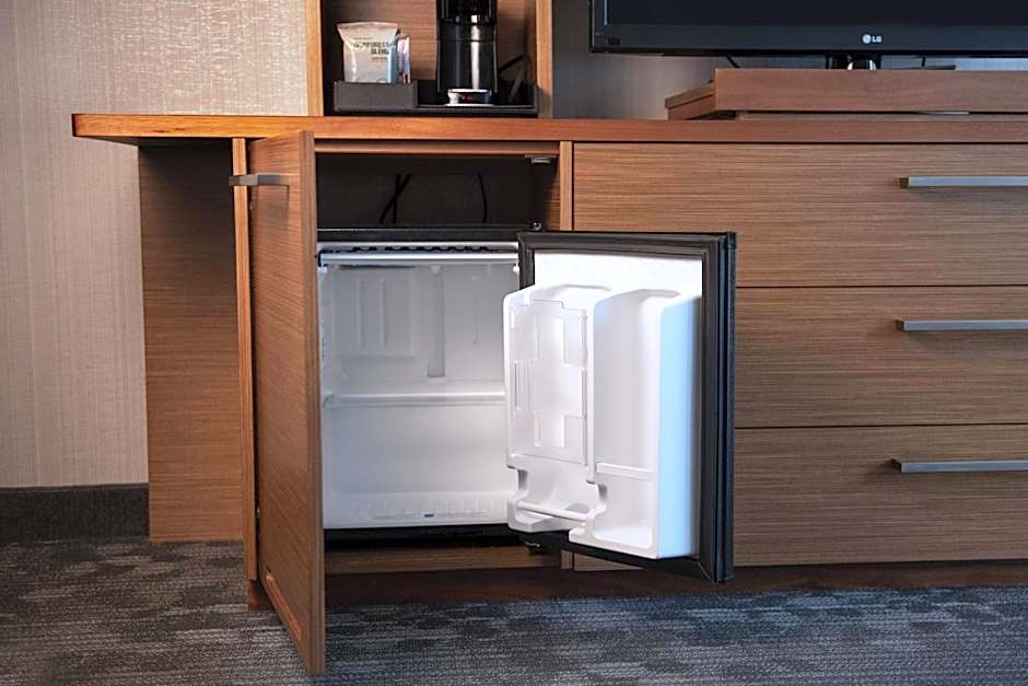 Courtyard by Marriott Philadelphia South at The Navy Yard