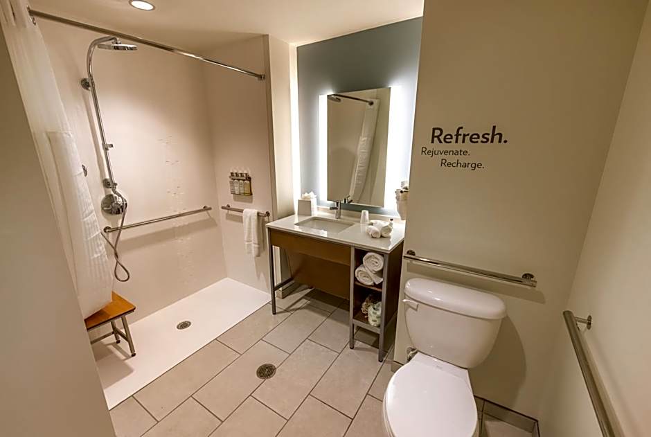 EVEN Hotel Atlanta - Ballpark Area by IHG