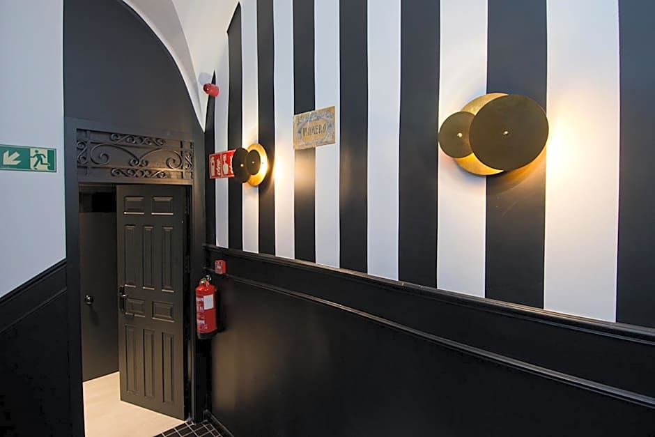 Amor de Dios 17 Boutique Apartments