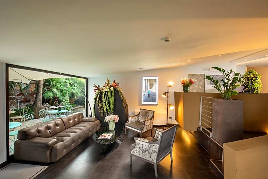 Fragrance Hotel St. Peter