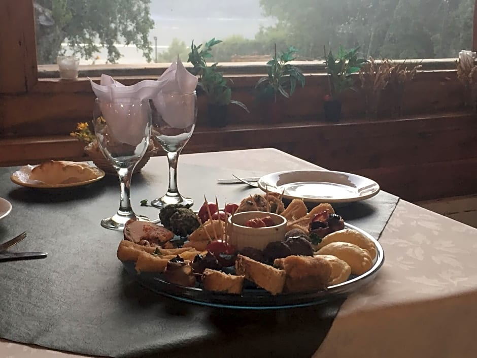 Lago Gutierrez Lodge