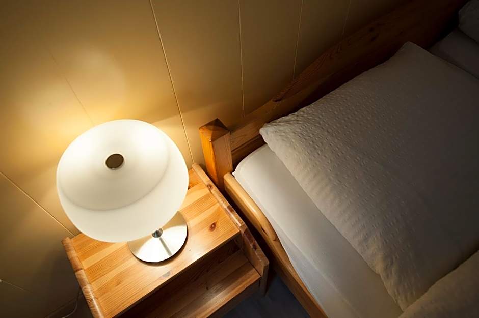 Foto 1 di 4 di Double Room with Shared Bathroom