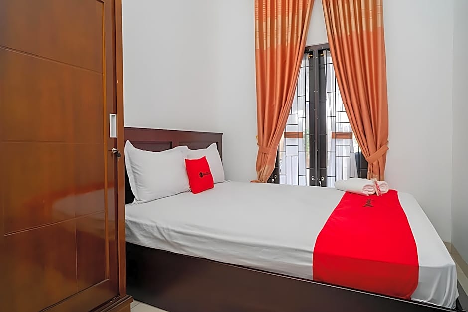 Wisma Az Zahra by Reddoorz – Palangkaraya, OK
