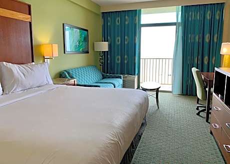 Queen Room with Accessible Roll In Shower - Non-Smoking