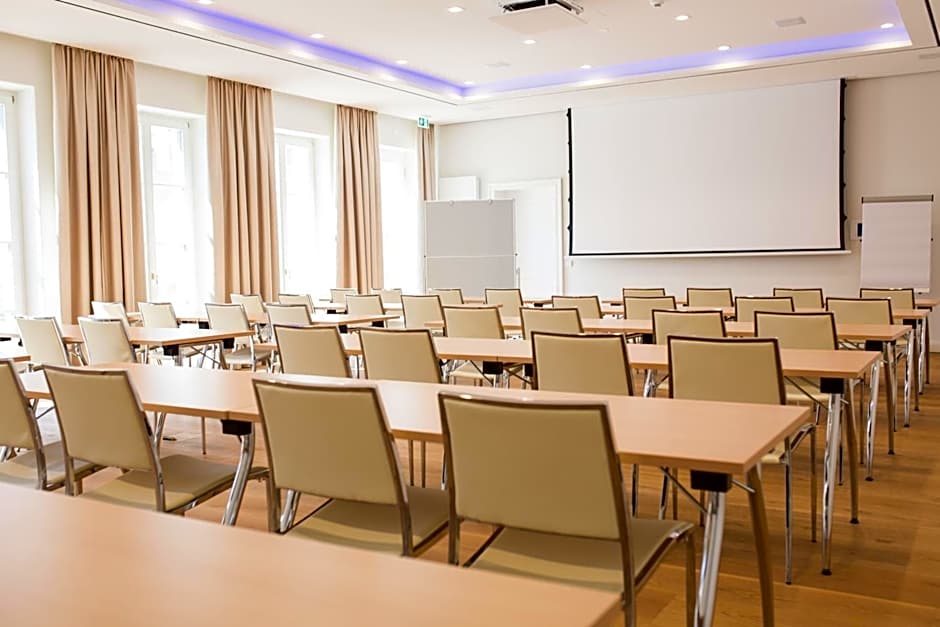 Hotel Schloss Leitheim