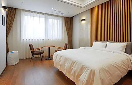 Royal Double Room