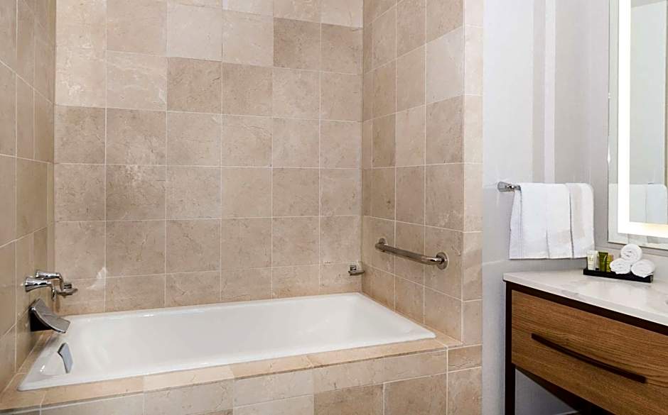 Hilton Columbus/Polaris