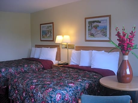 2 Queen Beds Non-Smoking