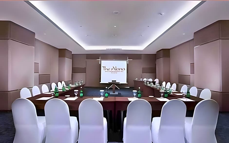 The Alana Hotel and Convention Center  Solo by ASTON